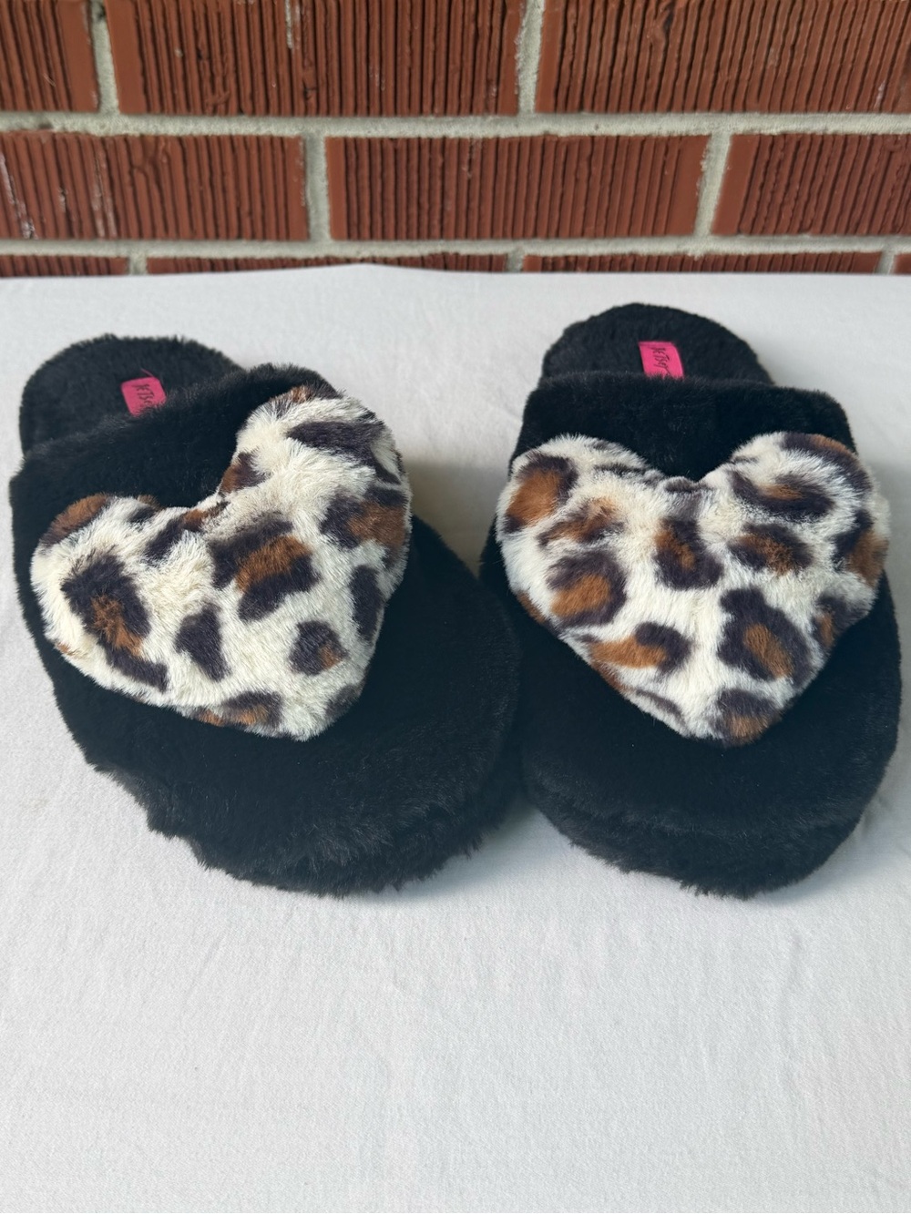 Betsey Johnson Black Fuzzy Slippers with Leopard Heart Plush Accents